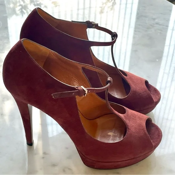 Gucci Suede peep toe heels, T-Strap, buckles, maroon, 37, EUC - Picture 9 of 15